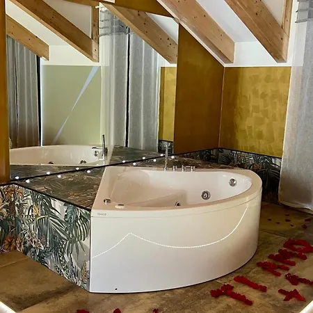 Jacuzzi Center - Serendipity Lägenhet