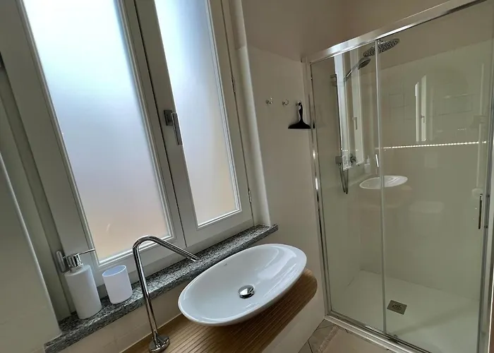 Jacuzzi Center - Serendipity Apartment Turin