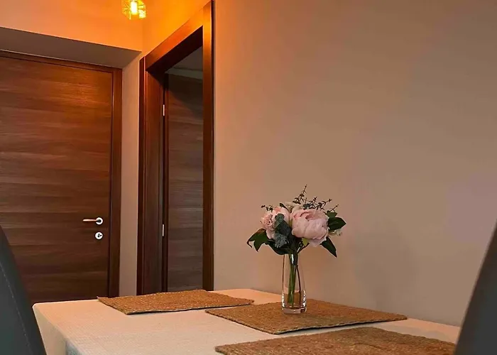 Apartment Jacuzzi Center - Serendipity *