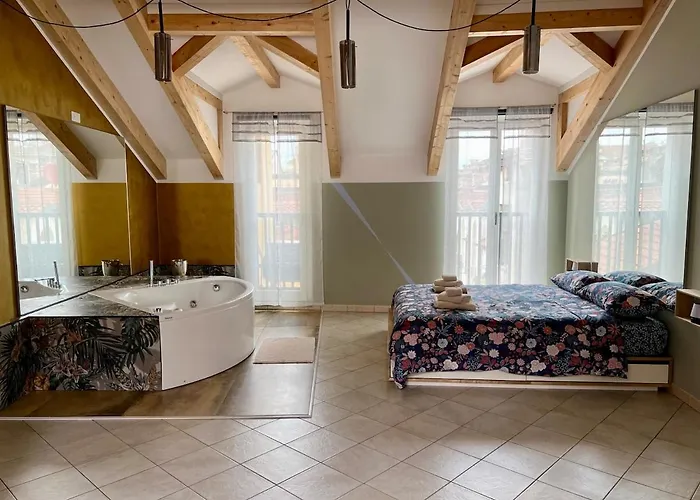 Apartmán Jacuzzi Center - Serendipity *